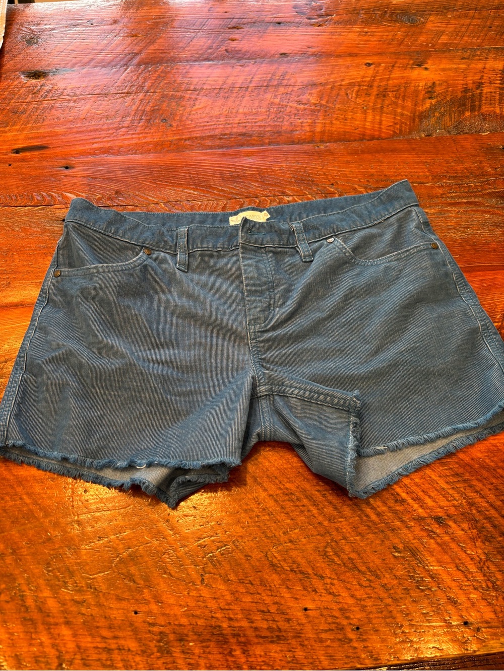 Carve Designs Blue Corduroy Fray 4” shorts